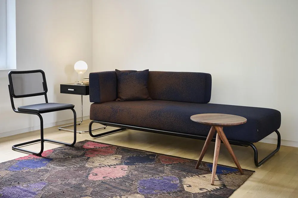 THONET chaise luge S 32 SPVN avec assise et dossier rembourrés en tissu mesh