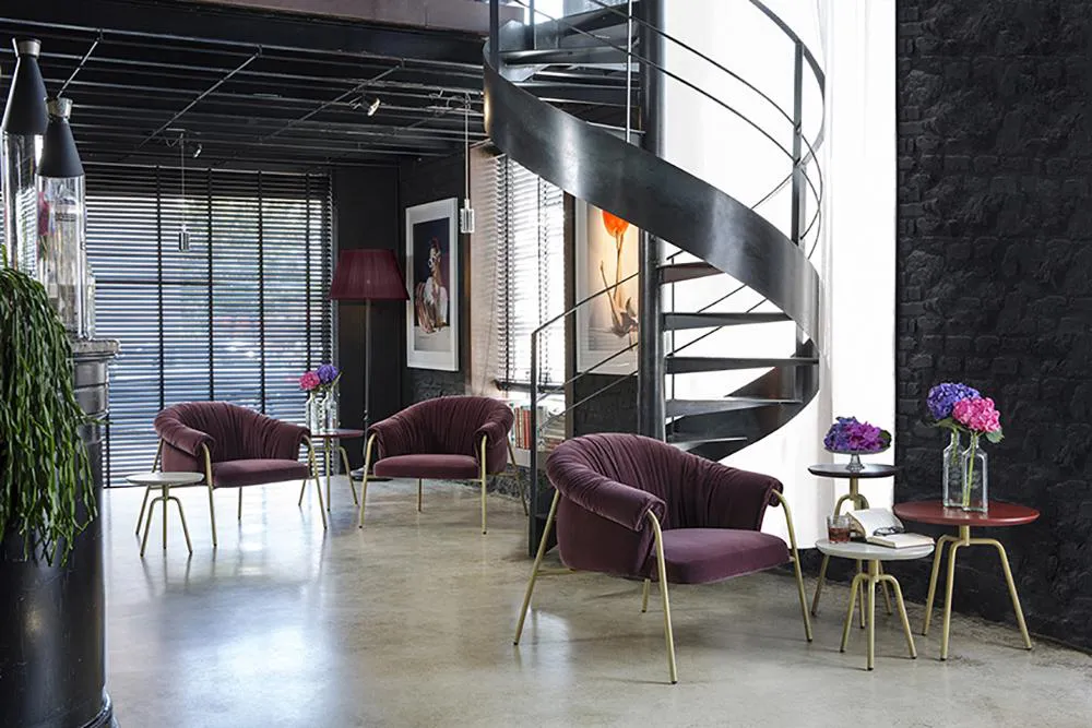 ALMA DESIGN fauteuil SCALA avec structure en acier verni noir