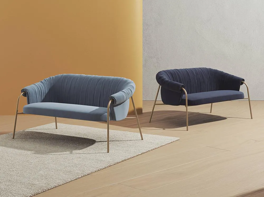ALMA DESIGN canapé SCALA avec structure en acier verni bronze