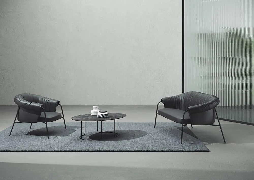 ALMA DESIGN canapé SCALA avec structure en acier verni noir