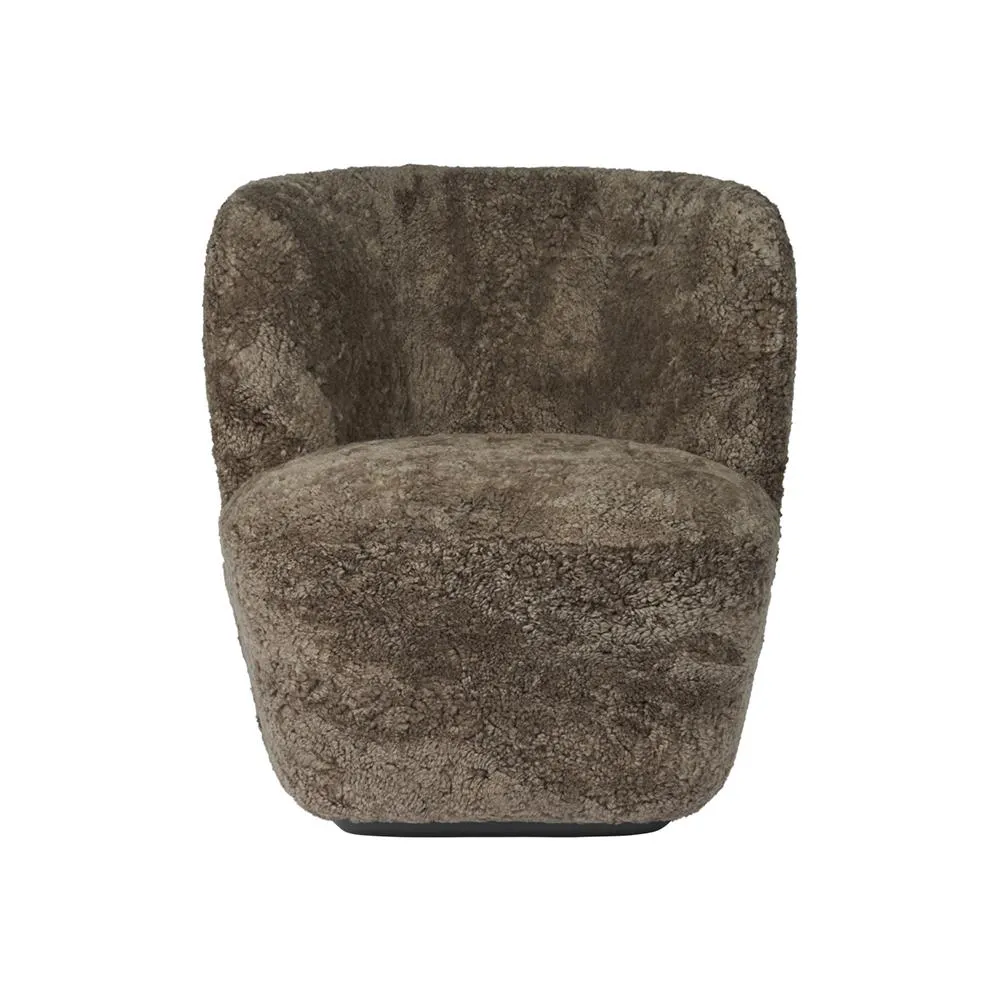 GUBI fauteuil STAY SMALL avec la base noire