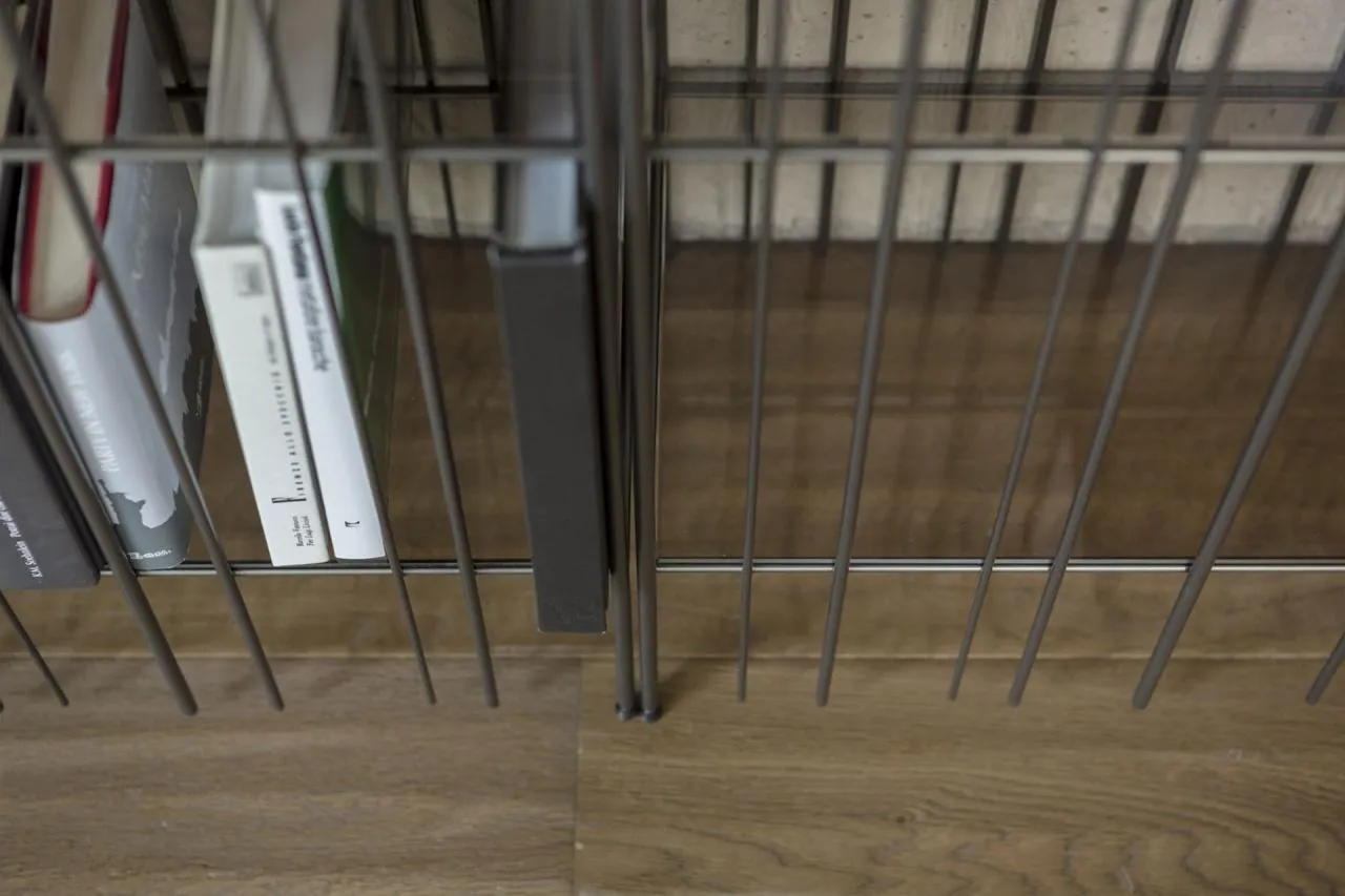 MOGG bibliothèque sur pied ou murale METRICA B