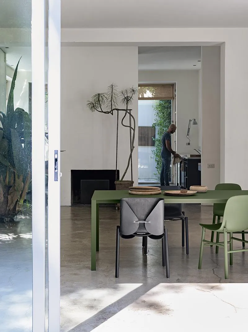 KRISTALIA table extensible à rallonge pour l'extérieur THIN-K ALUMINIUM