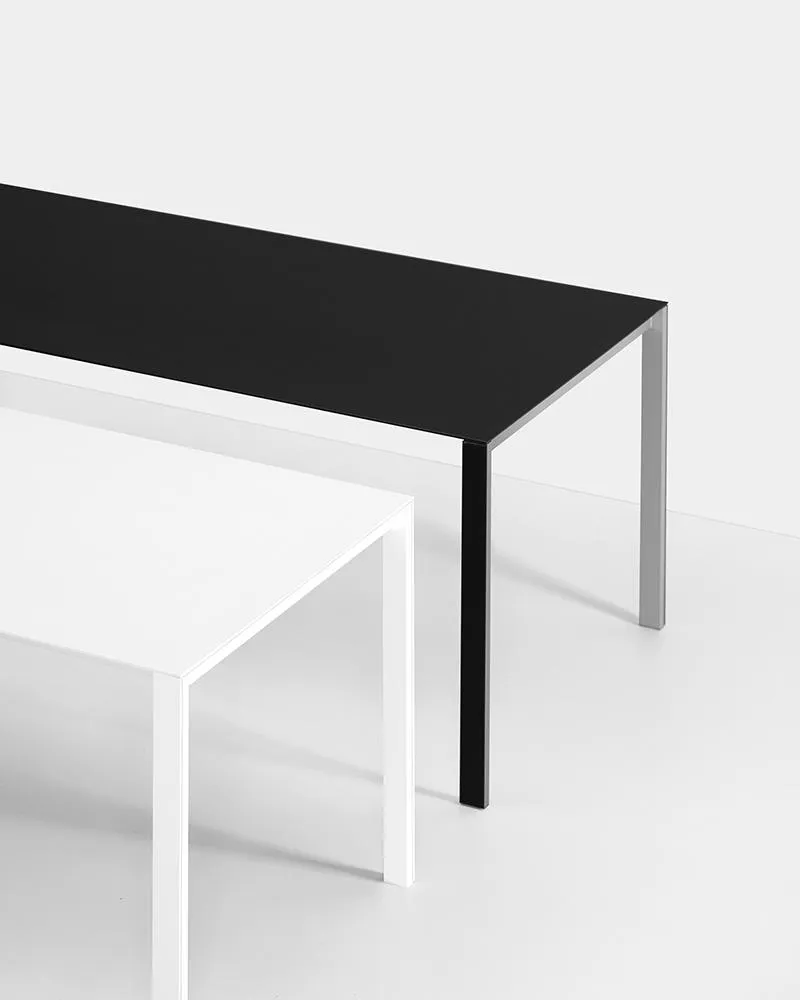 KRISTALIA table extensible à rallonge pour l'extérieur THIN-K ALUMINIUM