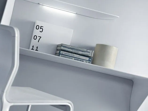 MDF ITALIA étagère bureau mural avec éclairage LED MAMBA