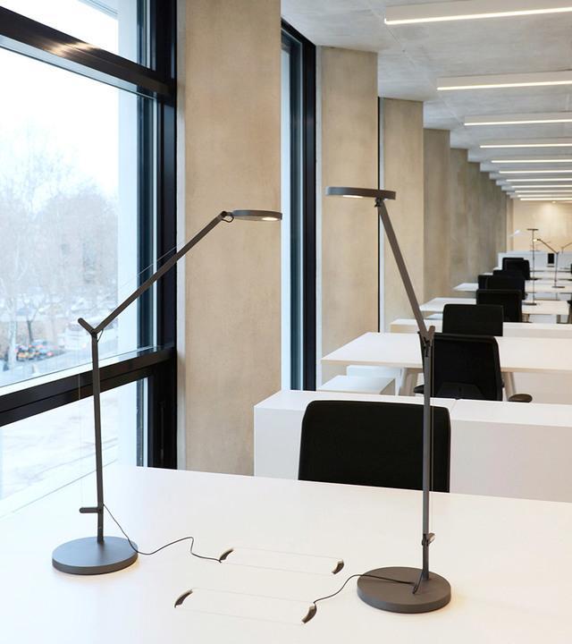 ARTEMIDE lampe de table DEMETRA