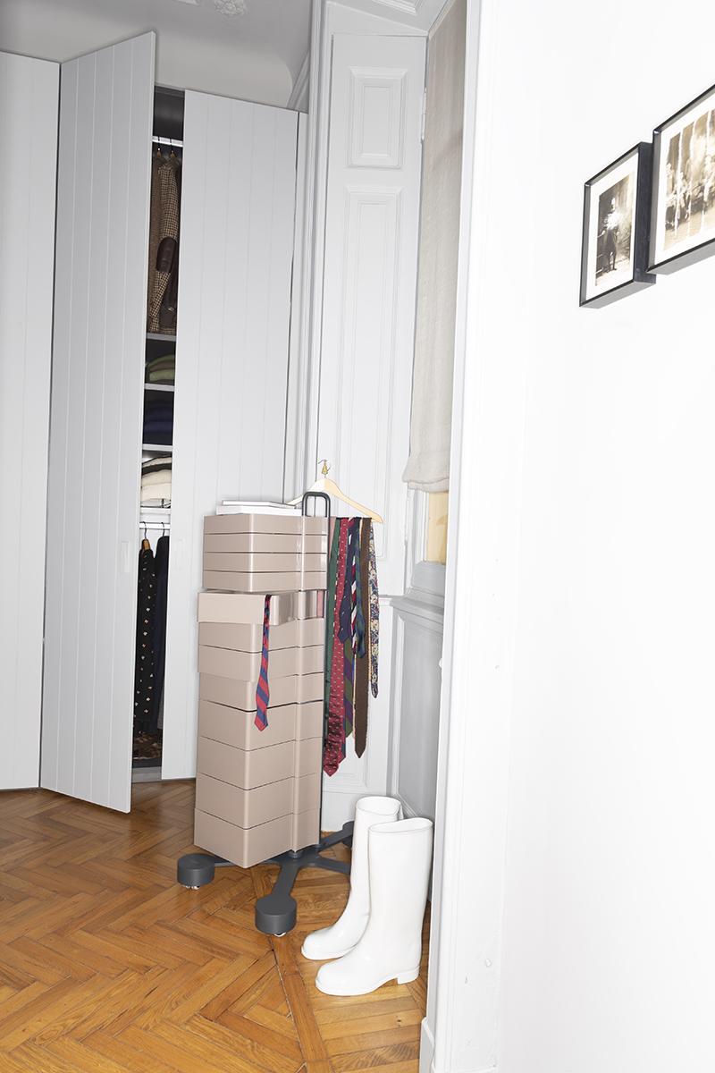 B-LINE conteneur à roulettes SPINNY avec 12 tiroirs