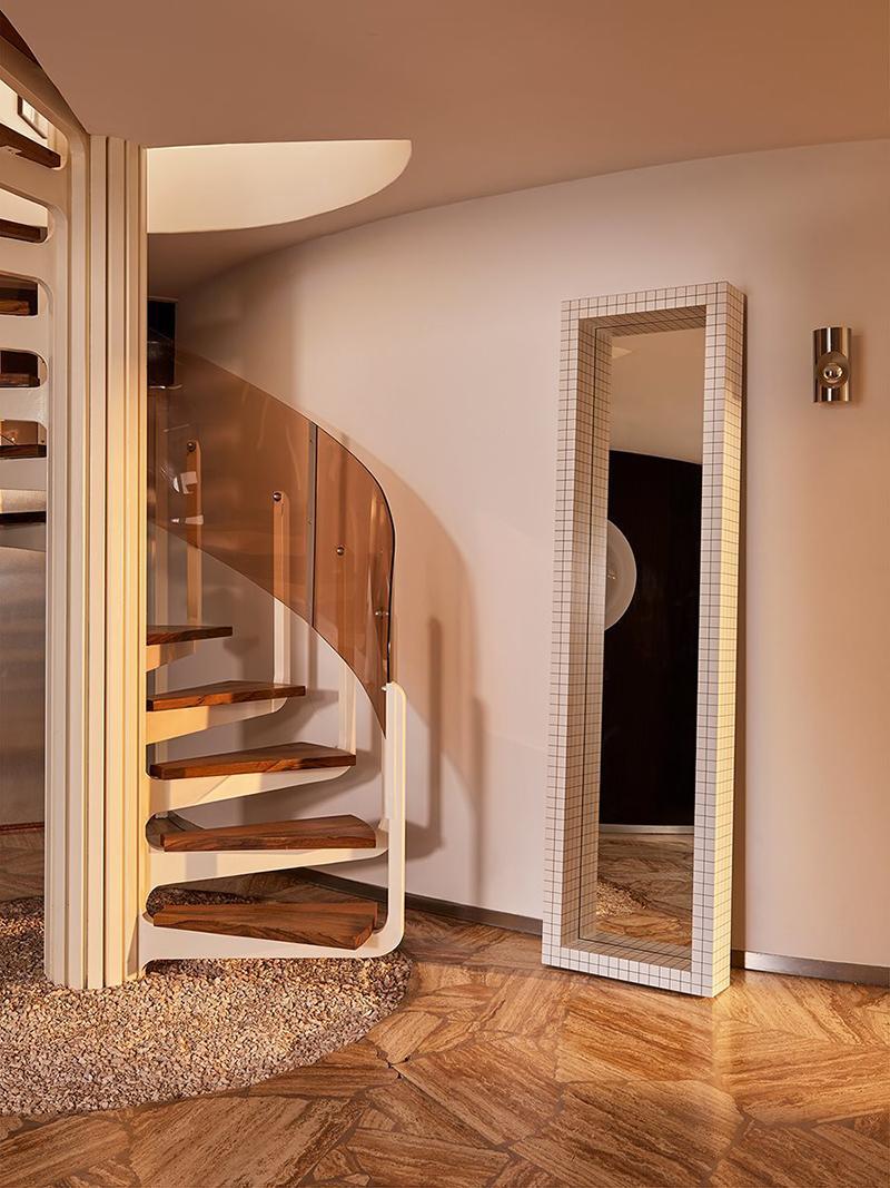 ZANOTTA miroir sur pied QUADERNA