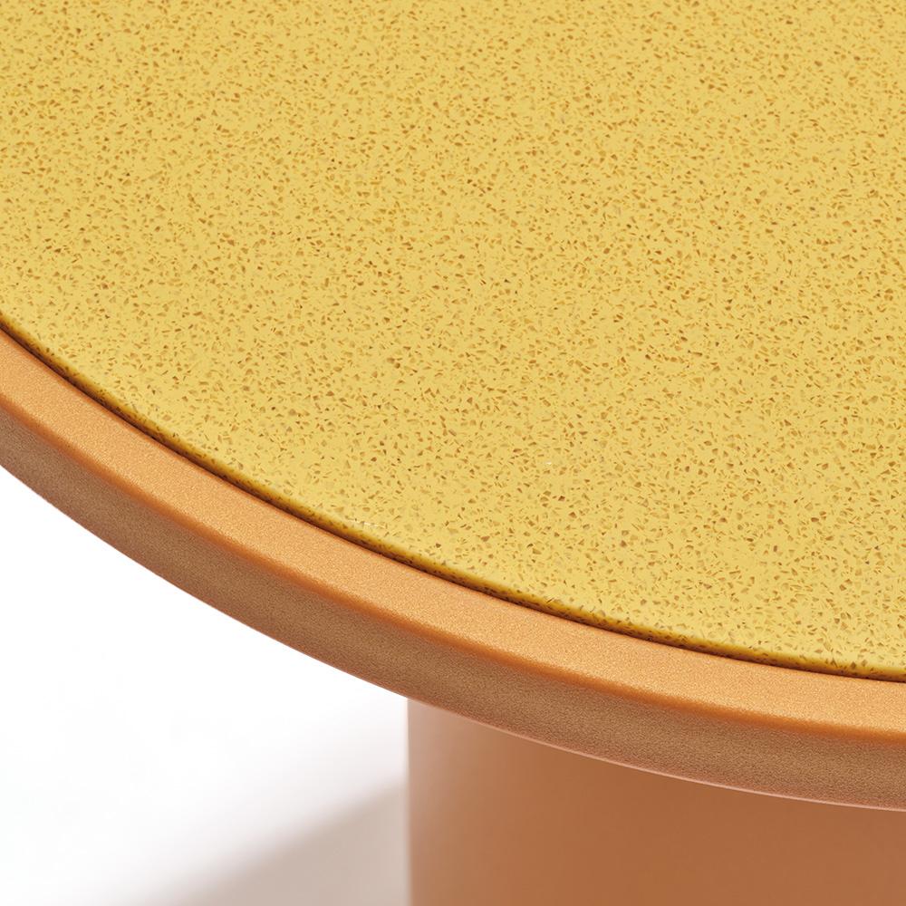 QEEBOO table haute pour l'intérieur et l'extérieur TOTO avec plateau en Durat Ø 70 cm