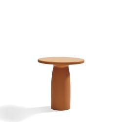 QEEBOO table pour l'intérieur et l'extérieur TOTO avec plateau en HPL Ø 70 cm