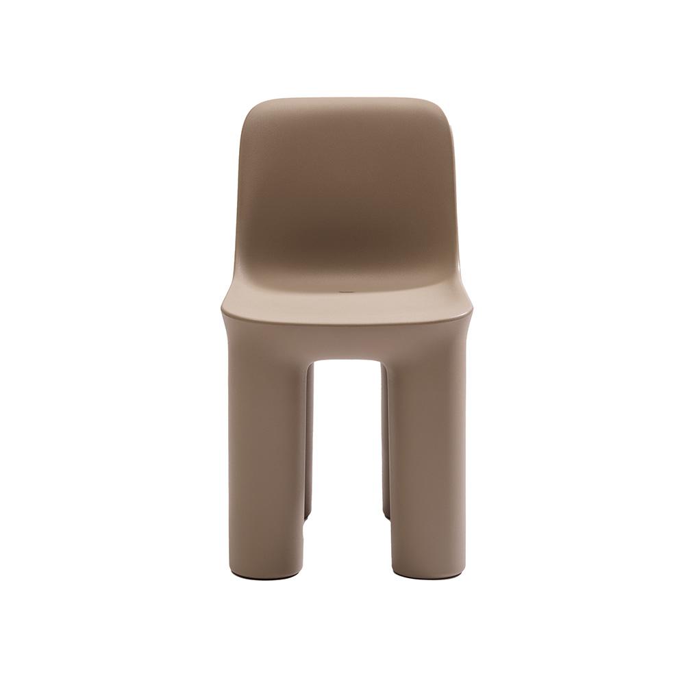QEEBOO chaise pour l'intérieur et l'extérieur TATA