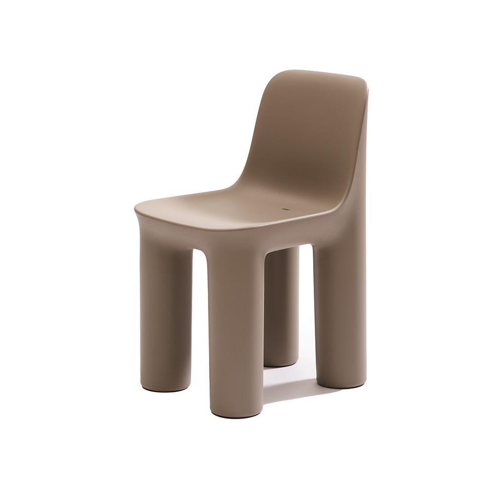 QEEBOO chaise pour l'intérieur et l'extérieur TATA