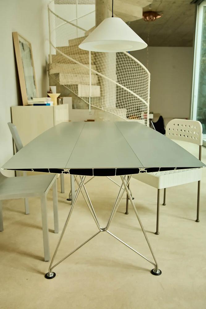 BD BARCELONA DESIGN table TABLE B STAINLESS STEEL LEGS