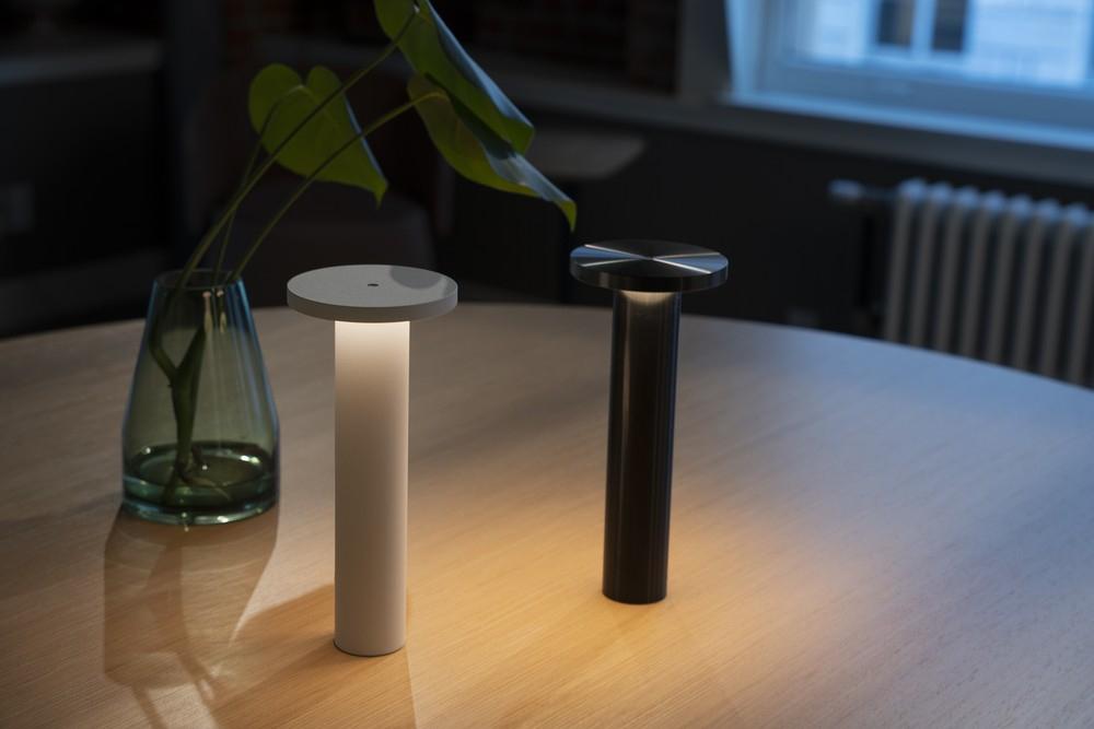 PABLO DESIGNS lampe de table portable LUCI TABLE