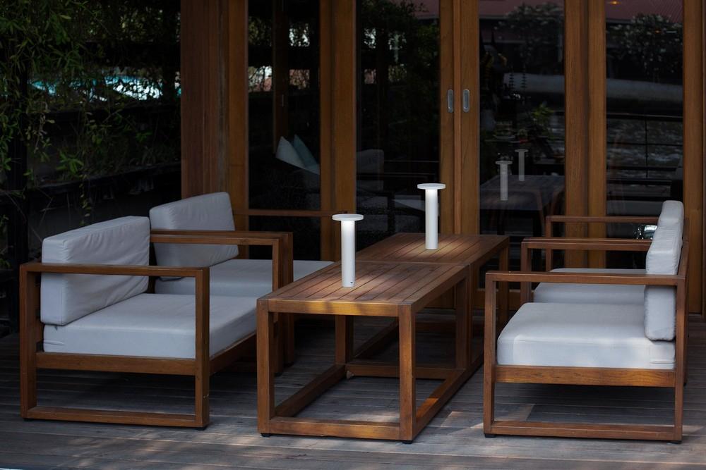 PABLO DESIGNS lampe de table portable LUCI TABLE